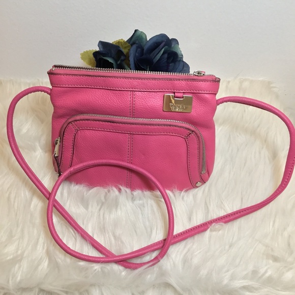 Tignanello crossbody bags since 1989 - Picture 2 of 6